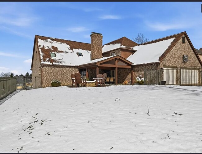 Foto del edificio - Spacious 5-Bedroom/6 Bath Home for Rent in Peters Township