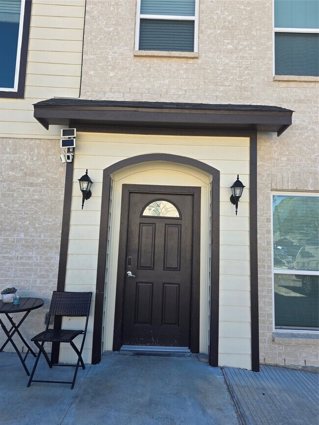 Foto del edificio - 7823 Gladstone St