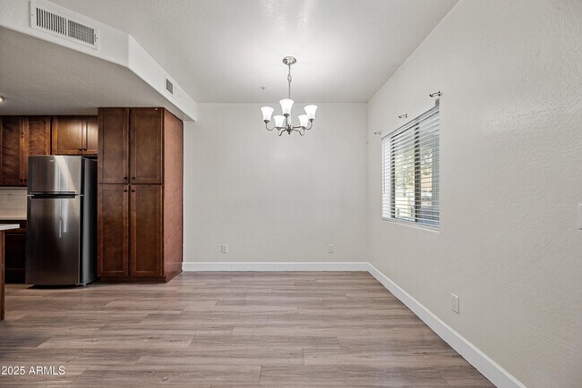 Foto del edificio - 4608 W Maryland Ave