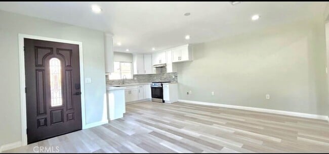 Foto del edificio - 5830 N Vista St