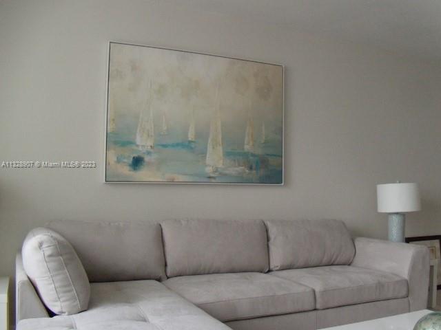 Building Photo - 5401 Collins Ave