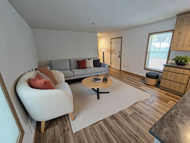 Foto del edificio - 136 Lynn Ln