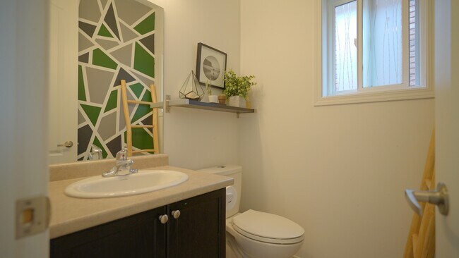 Photo du bâtiment - 2068 Gibson St