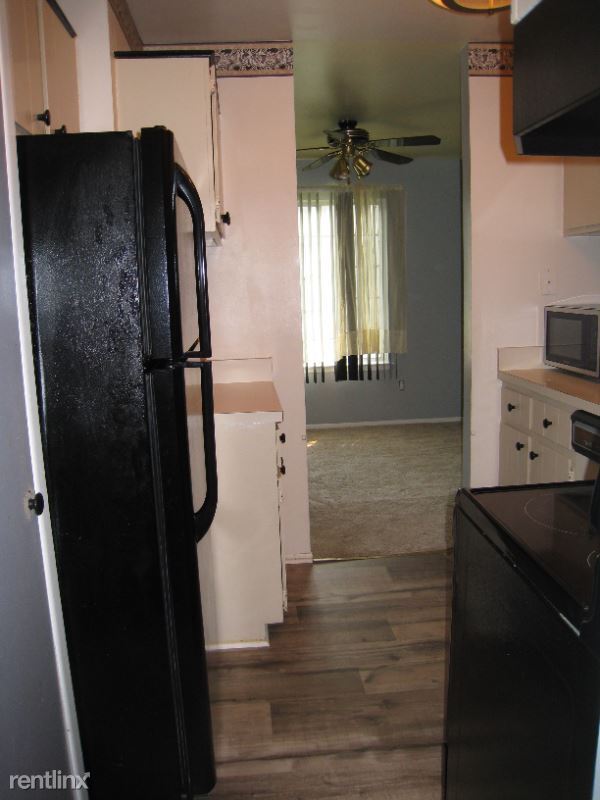 Building Photo - 2 br, 2 bath Condo - 30220 Southfield Road