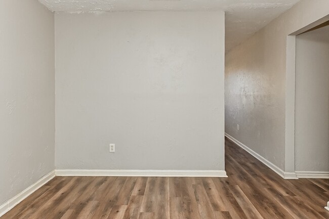 Foto del edificio - 7421 Plover Cir