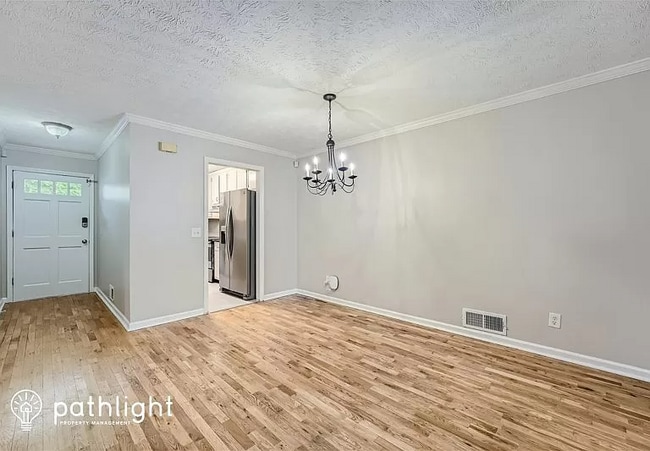 Building Photo - 156 Coventry Pl SW