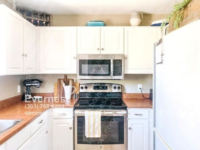 Foto del edificio - 1528 Chimney Peak Dr