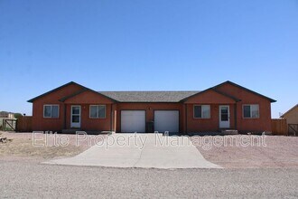 Building Photo - 417 E Stardust Dr
