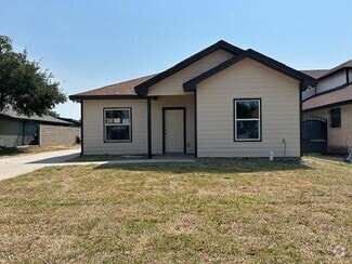 Building Photo - 407 Potranca Ct