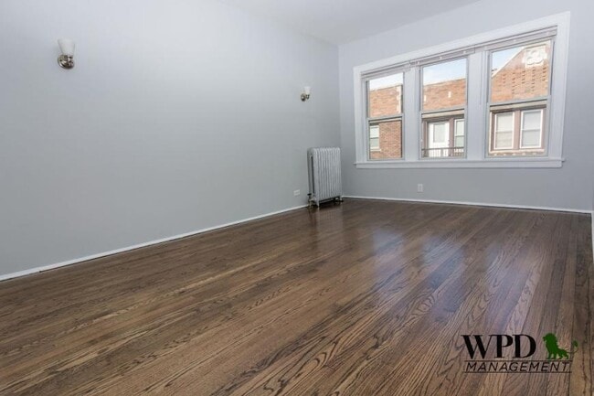 Building Photo - 4 bedroom in Chicago IL 60649