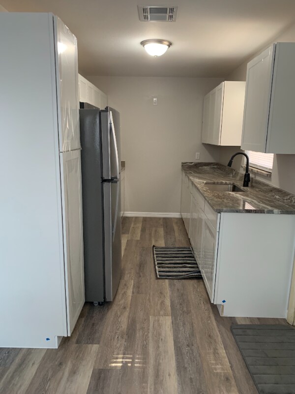 Foto del edificio - 1937 Collier Ave