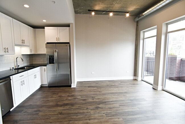 Foto del edificio - 3033 N Broadway St