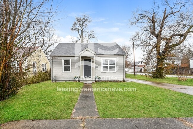 Building Photo - 1000 S 39th St