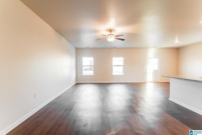 Foto del edificio - 1001 Pilgrim Ln