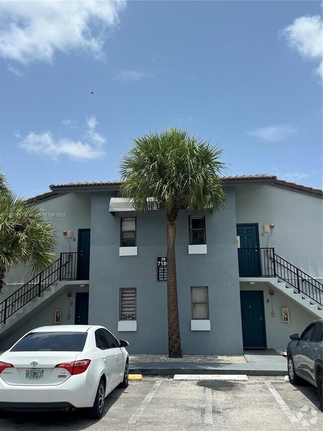 Building Photo - 7180 NW 179th St
