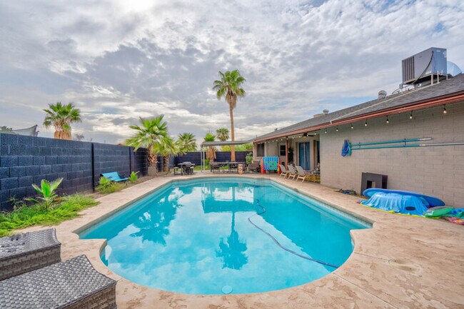Foto del edificio - Glendale Getaway | Pool