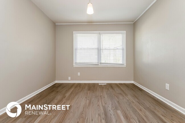 Building Photo - 9176 Thrash St SW
