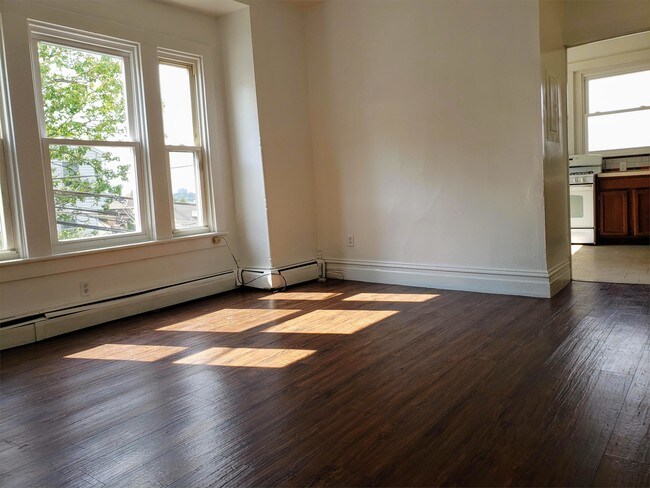 Foto del edificio - 1401 E 6th St