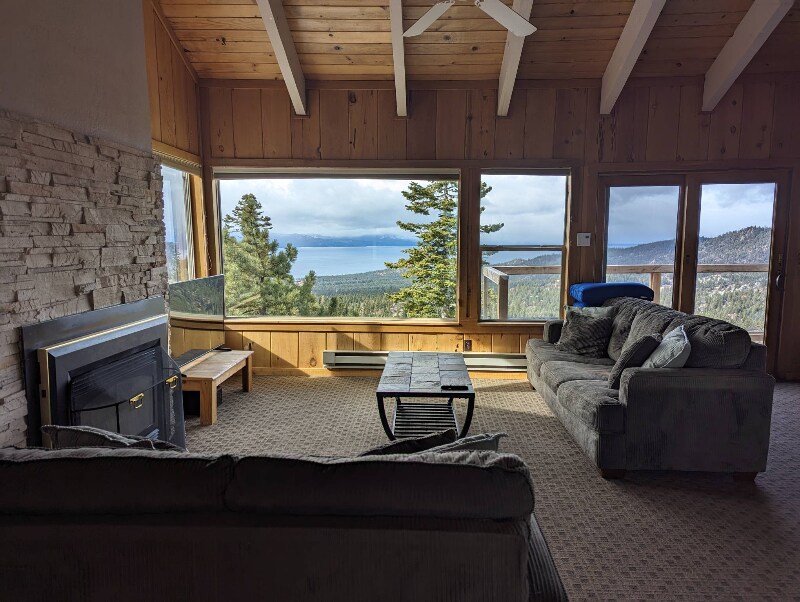 780 N Bowl Ln Unit APT D, Stateline, NV 89449 Condo for Rent in