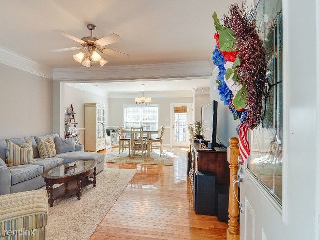 Foto del edificio - 2430 Madeline Meadow Dr