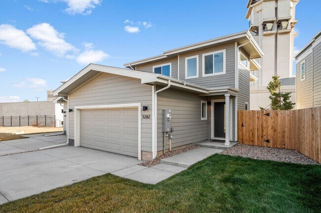 Foto del edificio - New Construction Home Available Now! | Blo...