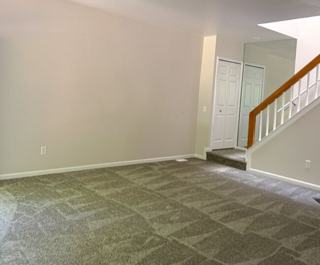 Building Photo - Spacious Condominium