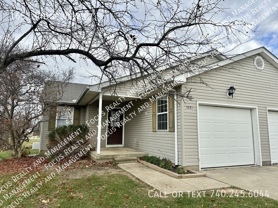 Primary Photo - 1651 Ridgeview Ct