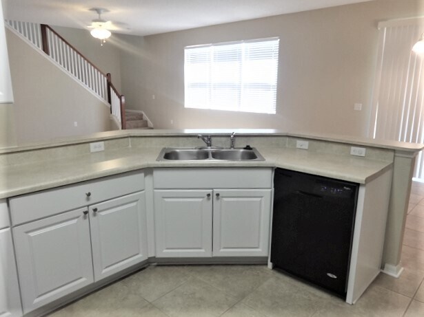 Foto del edificio - 2012 Bearing Ln