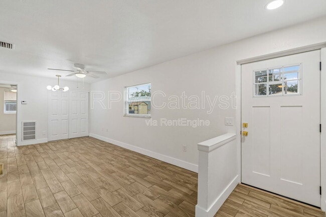Photo - 6905 1/2 North Duncan Avenue Townhome