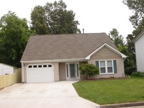 Building Photo - 1025 Rolling Point Ct