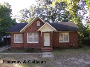 Building Photo - 2008 Rosemont Dr