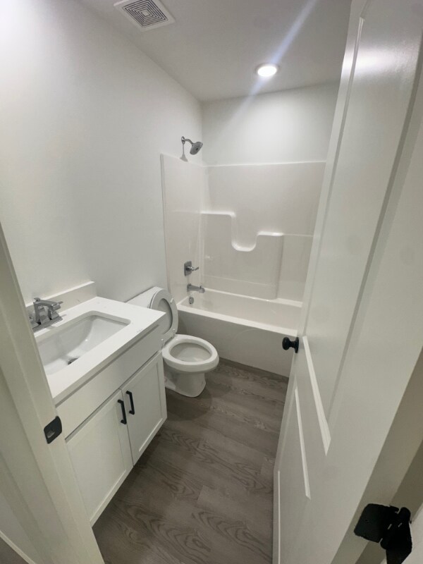 Building Photo - 105 Weston Cv