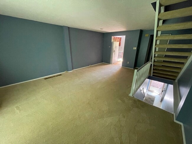 Building Photo - 604 Arkwood Dr