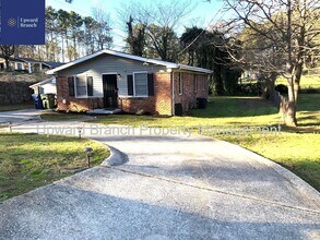 Building Photo - 3889 Branch Dr SW