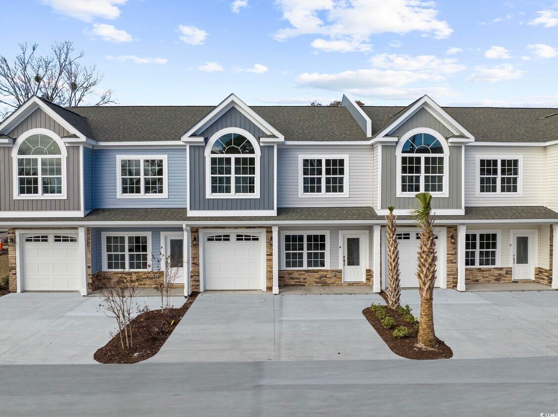 Foto principal - 904 62nd Ave N