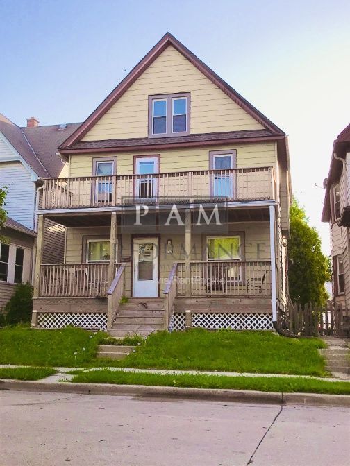 Building Photo - 1213 S 72nd St