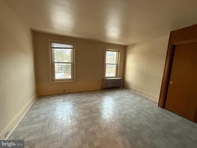 Foto del edificio - 716 E Marshall St