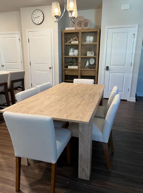 Building Photo - 301 Lanyard St