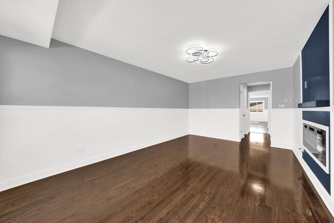 Foto del edificio - 7245 S Washtenaw Ave.