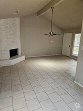 Building Photo - 10111 Wild Hollow Ln