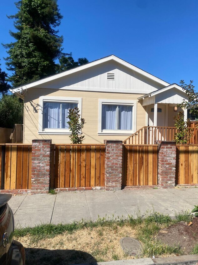 Foto principal - 4331-4333 Brookdale