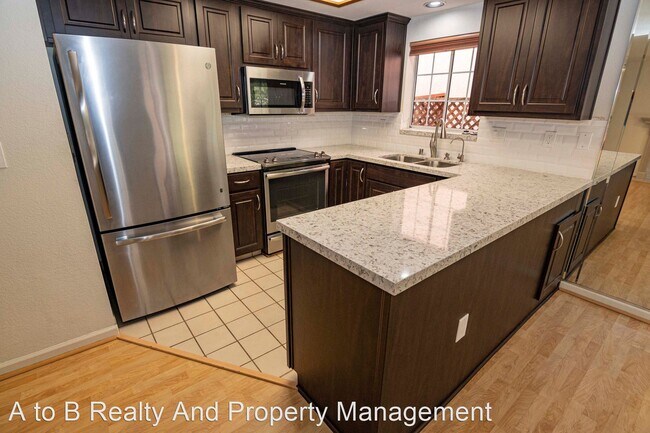Building Photo - 3 br, 2 bath House - 2801 Cozumel Cir