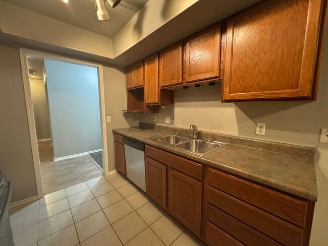 Foto del edificio - Cute 3 bed 2 bath in Broken Arrow