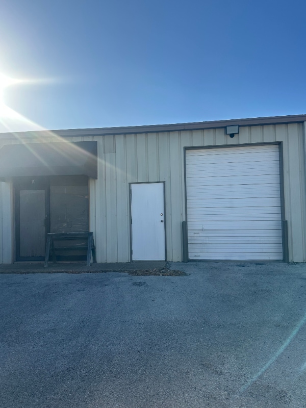 Foto del edificio - 2221 W SW Loop 323