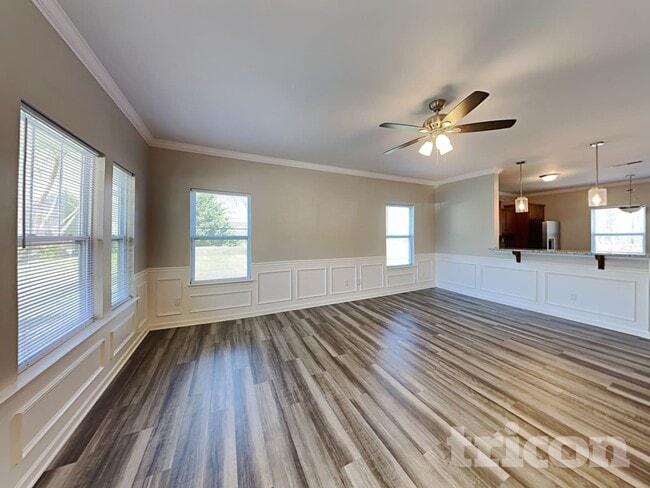 Building Photo - 704 Rocky Grove Glen