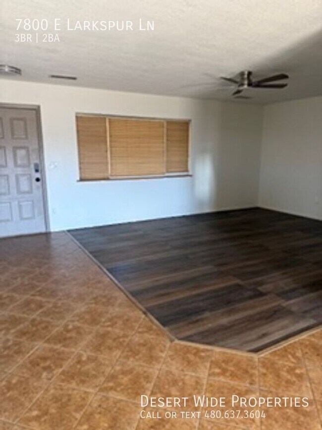 Foto del edificio - 7800 E Larkspur Ln