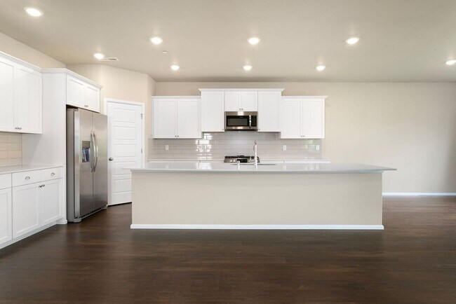 Foto del edificio - Spacious Bremerton Two-Story