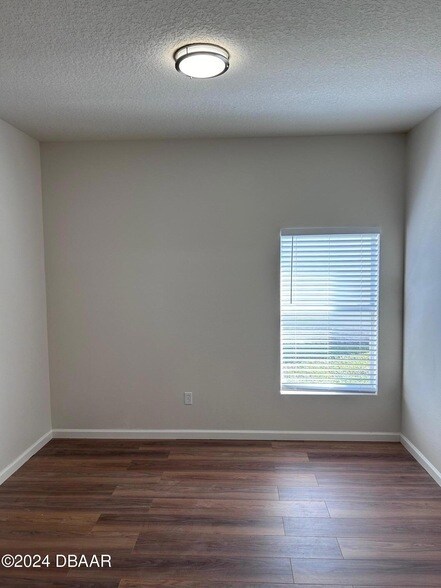 Foto del edificio - 1948 Yellowfin Dr