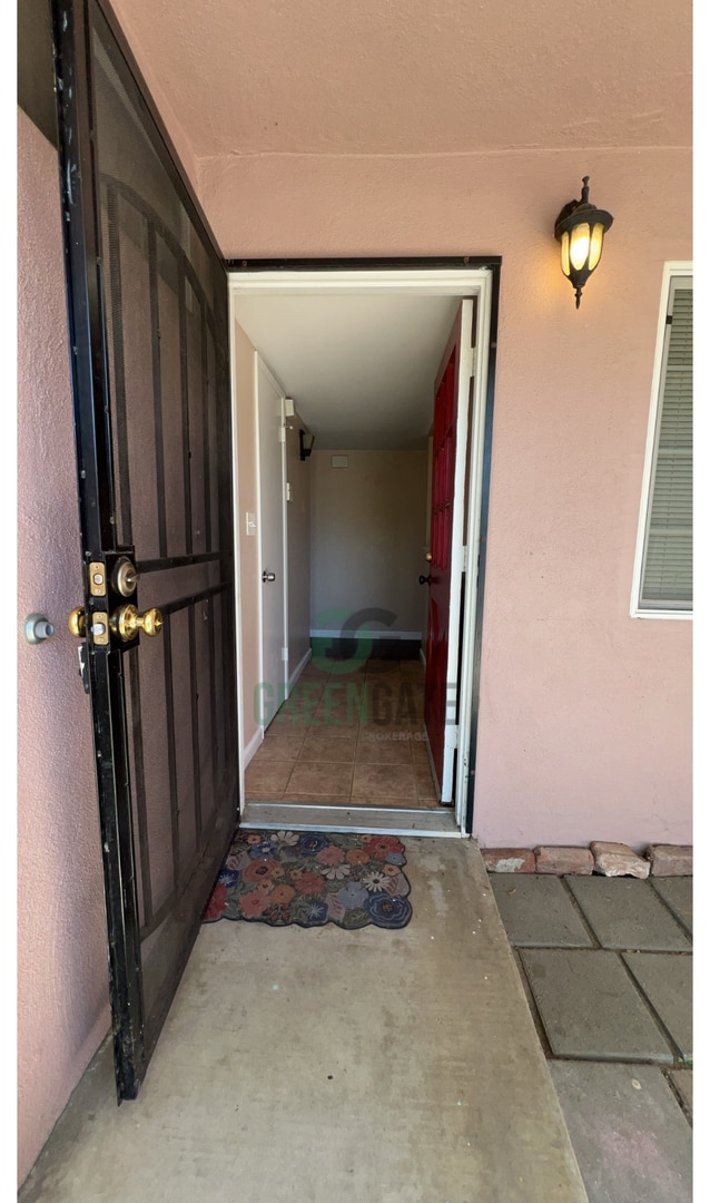 Building Photo - 3 BEDROOM 2 BATH MOVE IN READY IN MODESTO!!