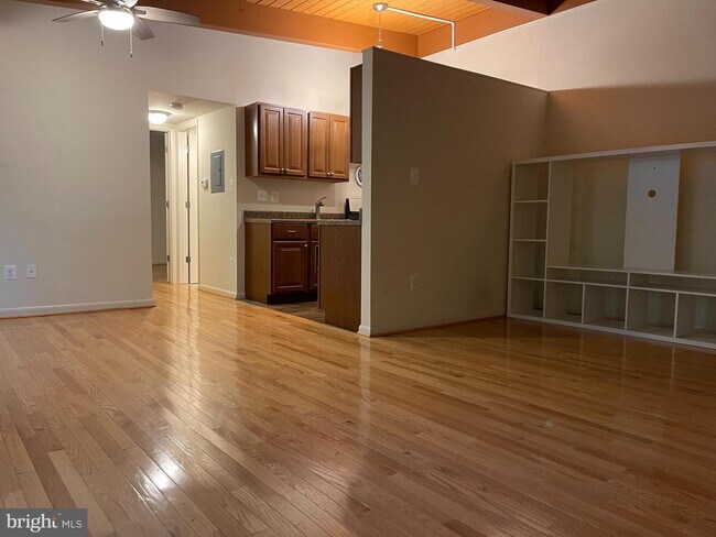 Building Photo - 4309 Americana Dr